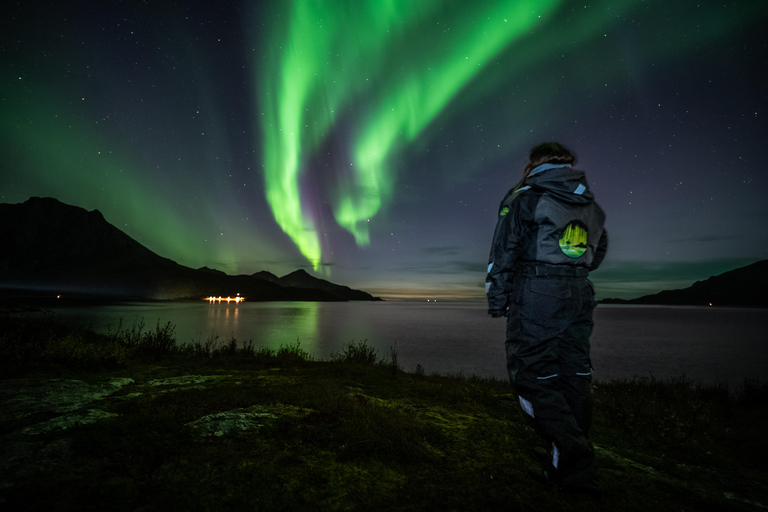 Tromsø: Northern Lights Tour (Max 8) Pickup + Finland