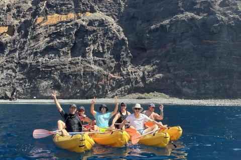 Excursion privée en kayak au pied des falaises géantesExcursion privée en kayak à Masca le long des falaises géantes