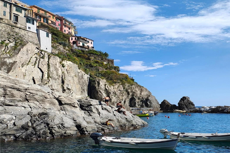 Florence to Cinque Terre e Pisa: Private Full-Day Tour