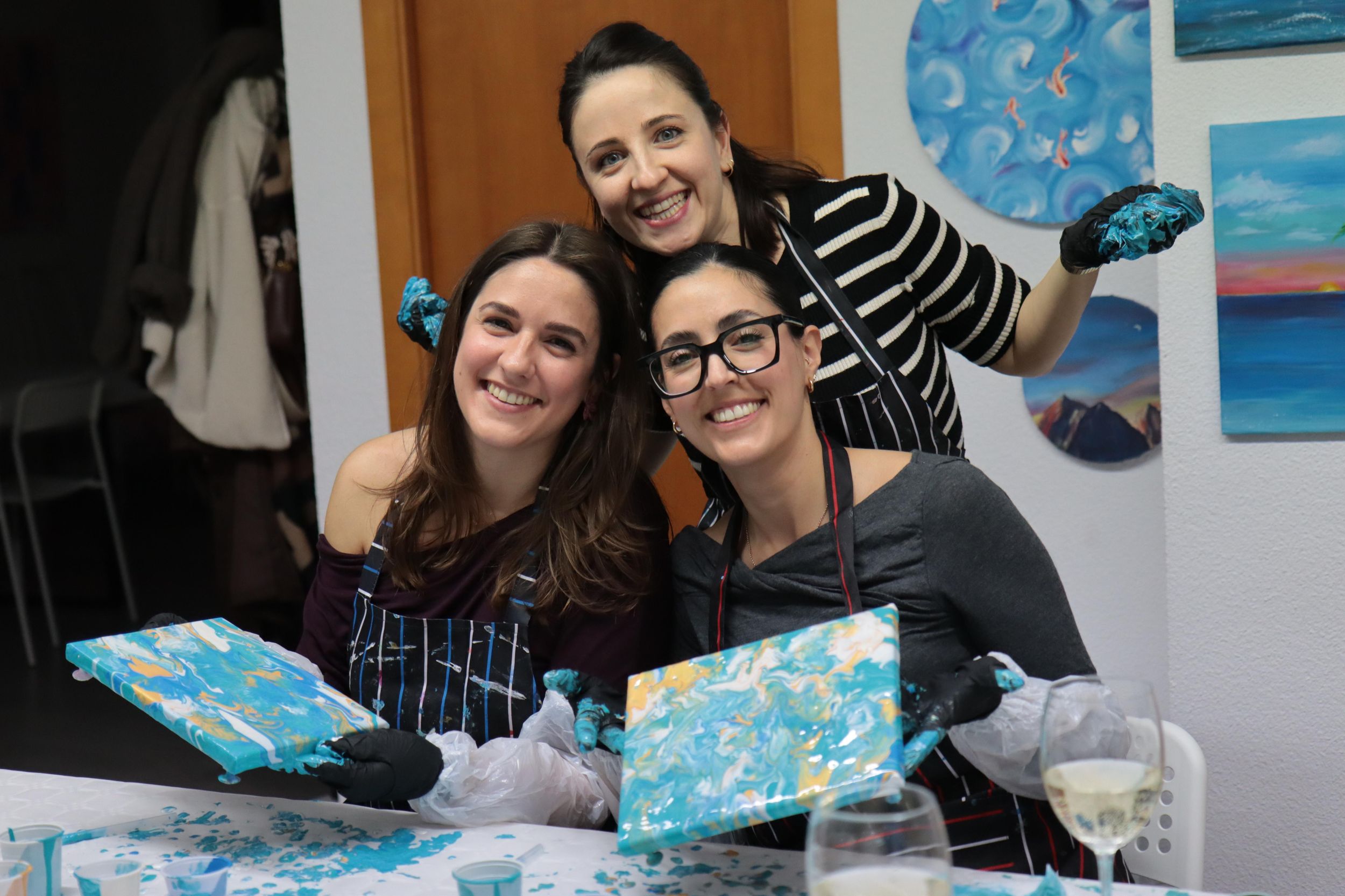 Alicante: Fluid Art-Therapie-Workshop & Wein