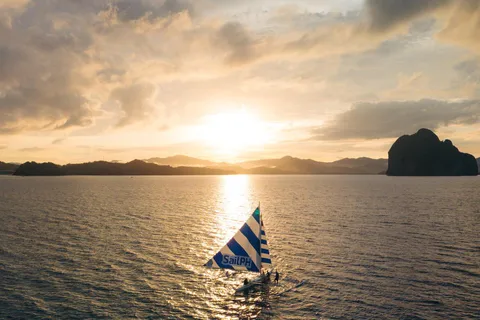 El Nido Islands: Private Paraw Sunrise Sailing