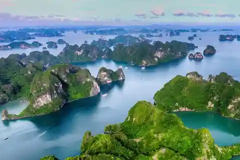 Crucero de 6 horas por la Bahía de Ha Long Visita Titop, Cueva de Sung Sot, Kayak