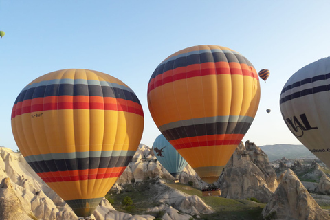 Cappadocia: Alba in mongolfiera sui camini delle fate