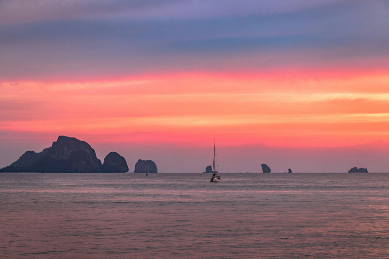 Krabi: Tramonto e cena su 7 isole - Partecipa al tour in barca con LongtailServizio di prelievo e rientro: area di Ao Nang e Ao Nam Mao