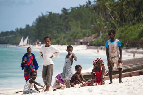 Dwudniowa przygoda na Zanzibarze: Więzienna Wyspa i Sandbank w komplecieKaribu Zanzibar: Wyspa Więzienna i Ławica