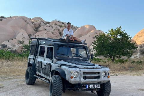 卡帕多奇亚：2小时全景吉普探险之旅卡帕多奇亚：2小时日出吉普探险之旅，尽览全景风光