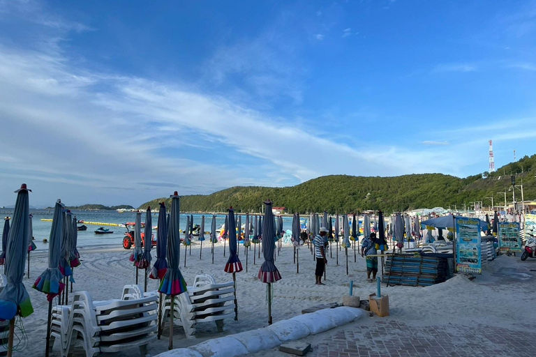 Pattaya: Evening City Tour & Alcazar Cabaret Show Pattaya: Evening City Tour & Alcazar Cabaret Show