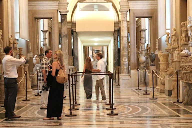 Roma: Vaticano de Noche con Capilla Sixtina y Museos