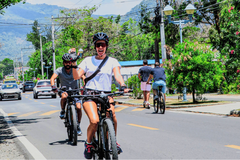 Elektrofahrräder mieten in El Valle de AntonElektrofahrräder mieten in El Valle de Anton - Ganzer Tag