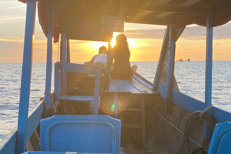 Pueblo Flotante y Excursión por el Campo Auténtico en Jeep