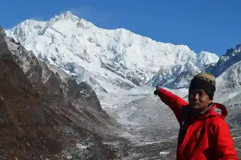 From Uttarey: 19-Day Kanchenjunga Round-Trip Trek