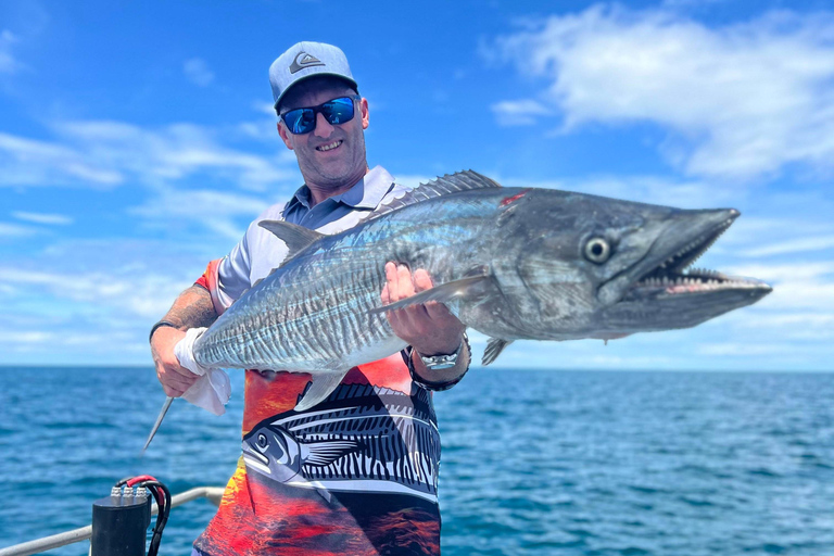 Port Douglas: Reef & Estuary Sportfishing Charters