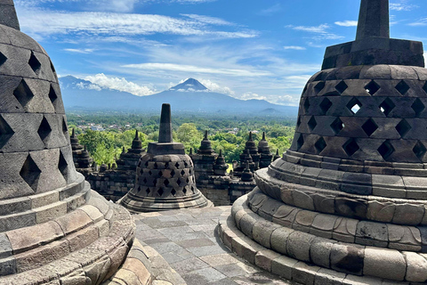 Yogyakarta: Borobudur Temple Climb-Up Tour with Guide Shared Borobudur Temple Climb-Up Tour NON TICKETS