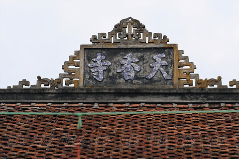 Hanói: salsa de soja, pueblo de los vermicelli y pagoda Thang NghiemTour privado: pueblo de la salsa de soja, pagoda, pueblo del incienso y sombreros