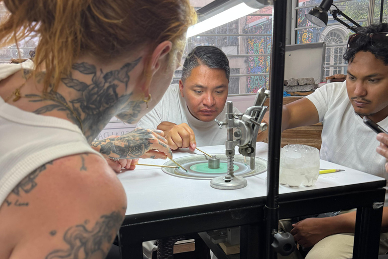 Bogota: Authentic Emerald Carving Workshop with an Artisan