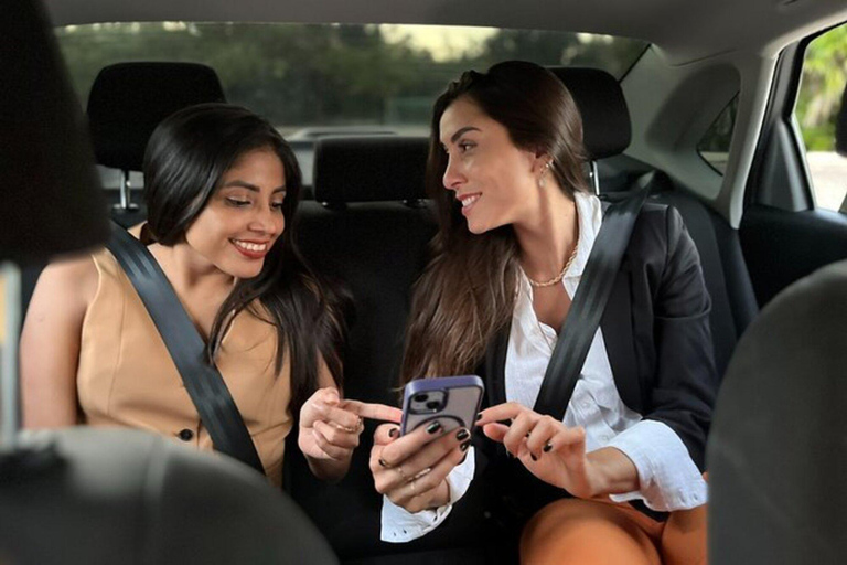 Cancun : Transfert aéroport en berline et minibus privés.Zone hôtelière de Tulum - aller simple