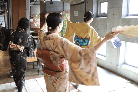 Kushiro Japanese Dance & Kimono with a Friendly Local Master