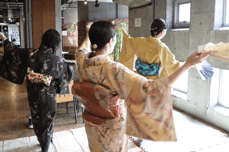 Kushiro Japanese Dance & Kimono with a Friendly Local Master