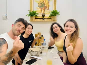 Ho-Chi-Minh-Stadt: Lokale Foodtour mit dem Roller mit veganer Option