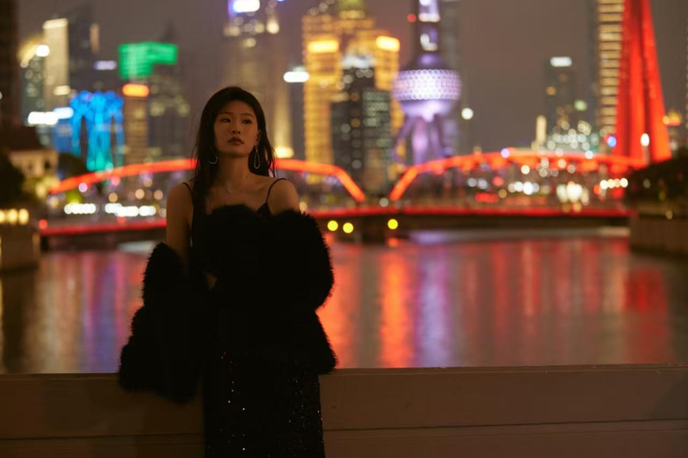 4-Hour Shanghai Highlights Photo Tour—Explore, Pose, Capture