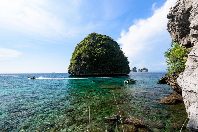 Koh Lanta: L&#039;odissea in motoscafo di Tin verso l&#039;Isola di Bambù e oltre