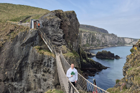 Giants Causeway: Private Causeway Coast Tour with Guide