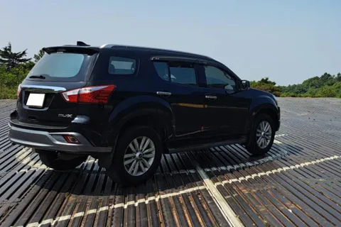 SUV Private car Chiang Mai transfer to/from Chiang Rai