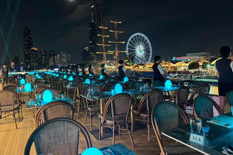 Bangkok: Royal Princess riviercruise met live muziekBangkok: Chao Phraya rivier Dinner Cruise met live muziek