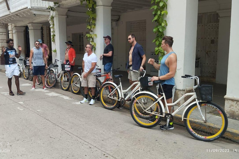 Cartagena: Historical, Cultural and Graffity Bike Tour