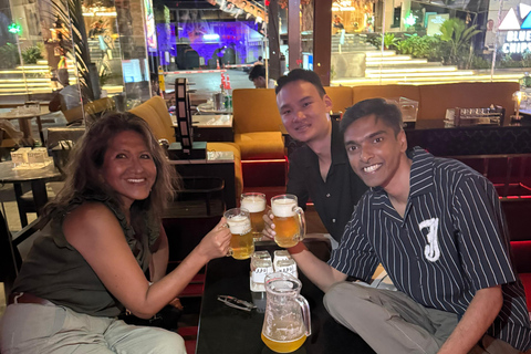 Bangkok night crawl: ekkamai & thonglo local night party