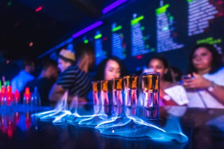 Panama City: Nightclub and Rooftop Tour in private car Disco private tour in Private Car The Best Clubs & Rooftop