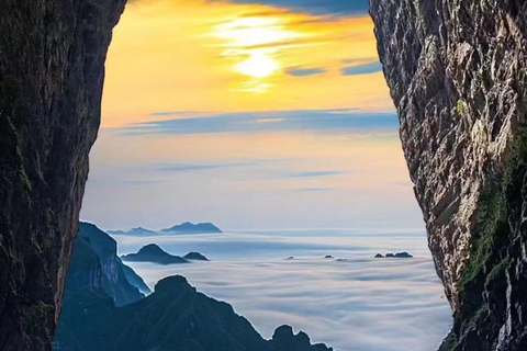 Zhangjiajie: National Forest Park Small Group Tour