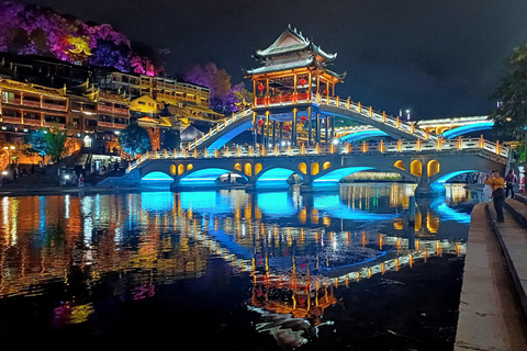Zhangjiajie: Furong & Fenghuang 2-Day Tour with Boat Ride Small Group (4 people)
