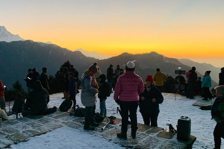 Pokhara: 2-Day Poon Hill Sunrise Trek with Lady Guide