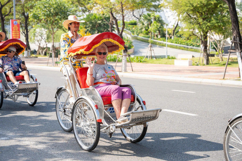 Da Nang: Cyclo City Tour with Coffee-Making Workshop