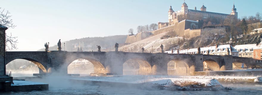Wurtzbourg : promenade de Noël avec friandises et vin chaud