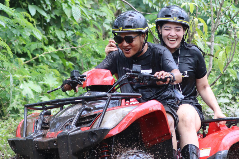 Yogyakarta : Aventure en Jeep et en quad sur le volcan MerapiVisite privée tout compris