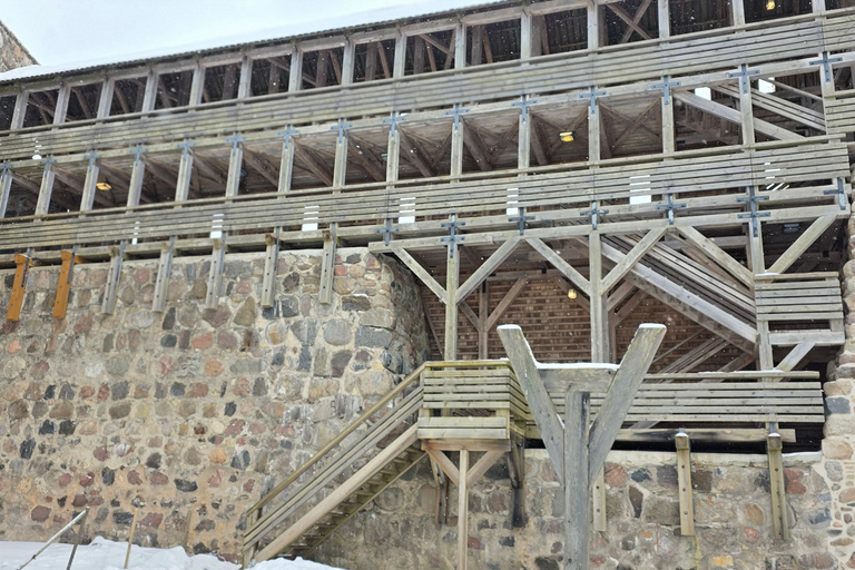 From Riga: Turaida & Sigulda Day Trip with Guide