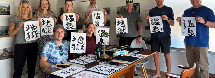 Cours de calligraphie pour débutants dans une maison centenaire