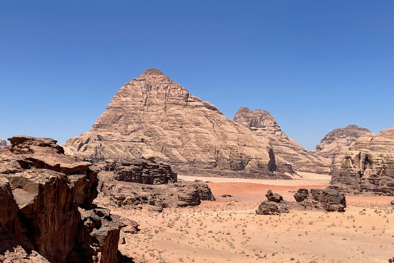 Wadi Rum: 2-Day Southern Desert Tour, Camel & Stargazing