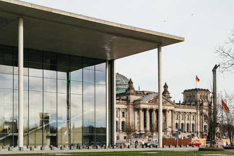 Berlin: Guided Walking Tour around the Reichstag Private Tour rund ums Kanzleramt und Reichstag (deutsch)
