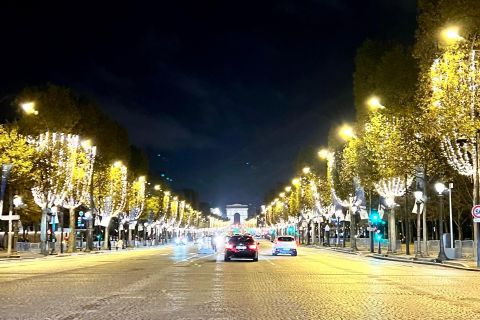 Париж: тур на тук-туке с рождественскими огнями
