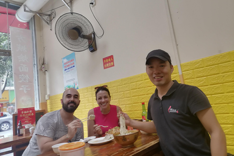 Guilin: 2-hour Local Food Tasting Tour