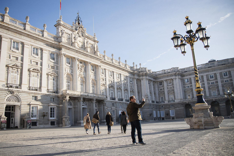 Madrid: Skip the line Royal Palace & Prado Museum Tour