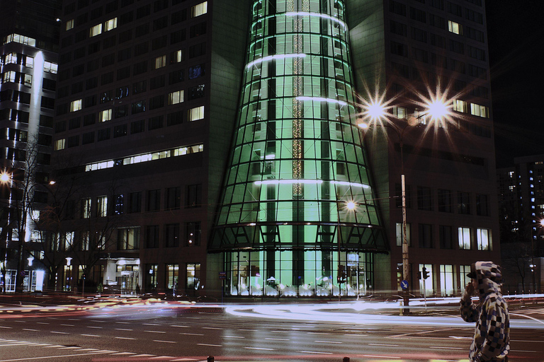 Warsaw: Exclusive city tour with photo session