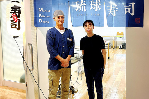 Naha Makishi Public Market : Sushi making experience English guided guide