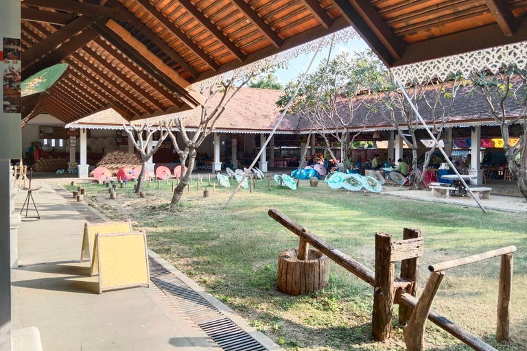 Mae Kampong Village, Hot Springs, Bo Sang Umbrellas Making