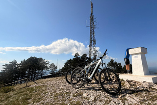 Divača: Karst Region Half-Day E-Bike Rental