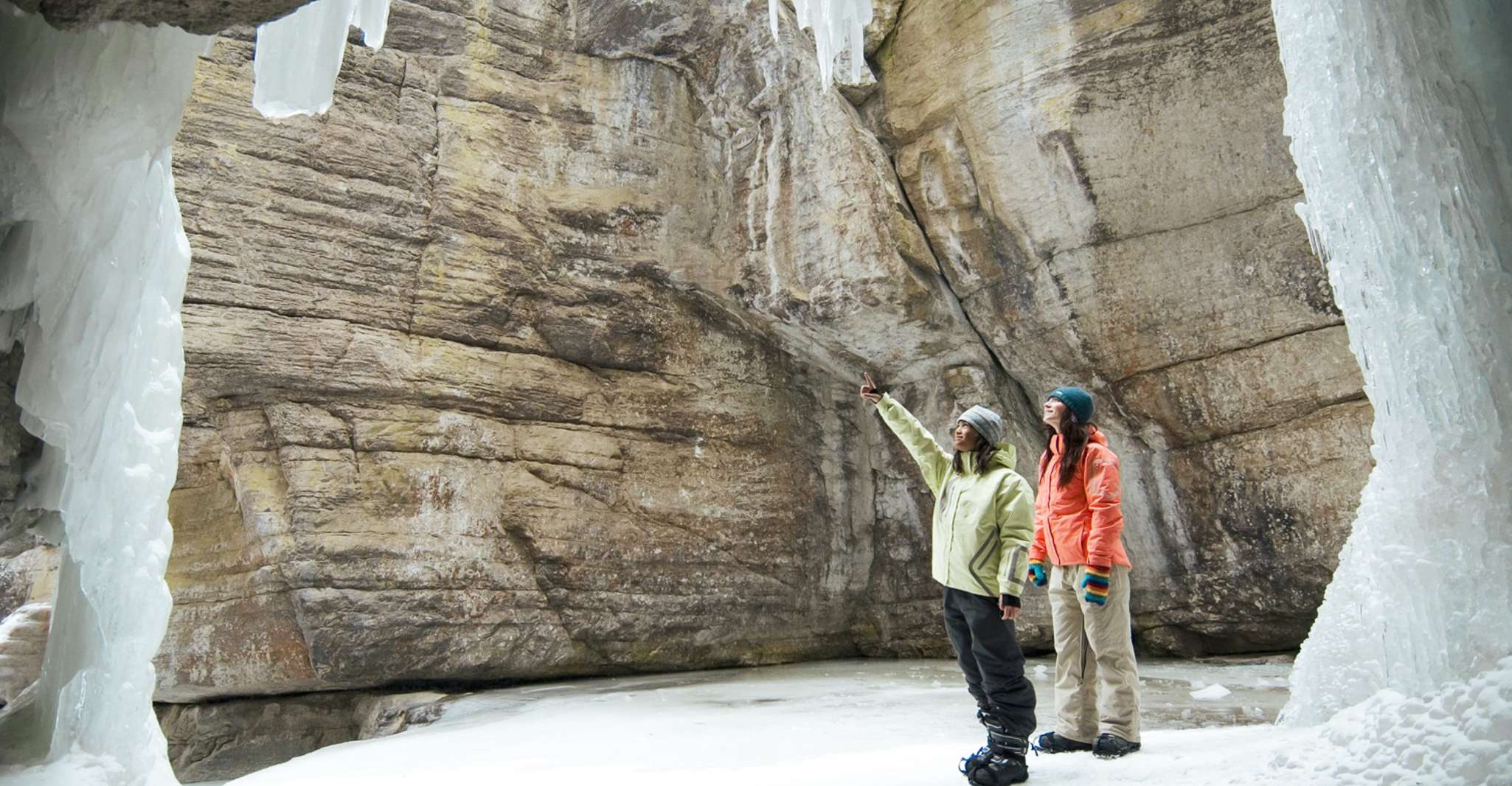 Desde Jasper, Visita guiada a pie de hielo del Cañón de Maligne - Hizvo