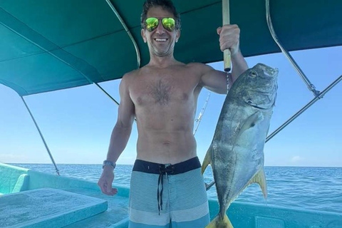 Pedasí: Full-Day Fishing Trip with Boat and Captain